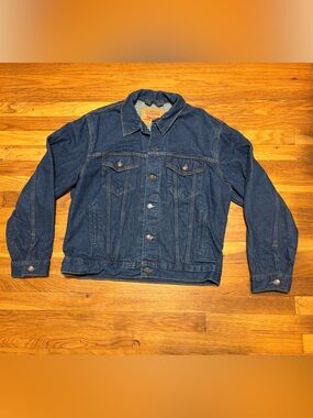 Vintage 80s Levi’s 70506-0216 Denim Trucker Jacket USA Made Size 44 Distressed